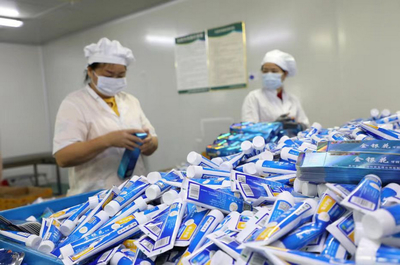 遵義綏陽 綠裝花衣坡復(fù)綠，“農(nóng)”墨重彩譜華章